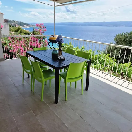 Apartment Panorama - Amazing Sea View, Newly Renovated *