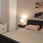 Apartment PANORAMA - jacuzzi&amazing sea view Appartamento