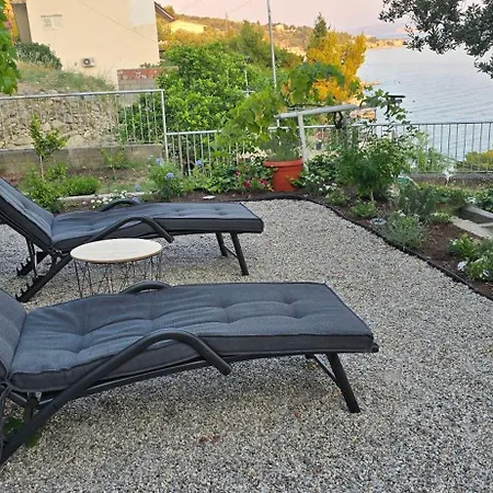 Panorama House With Private Garden & Jacuzzi Two Units Appartement *