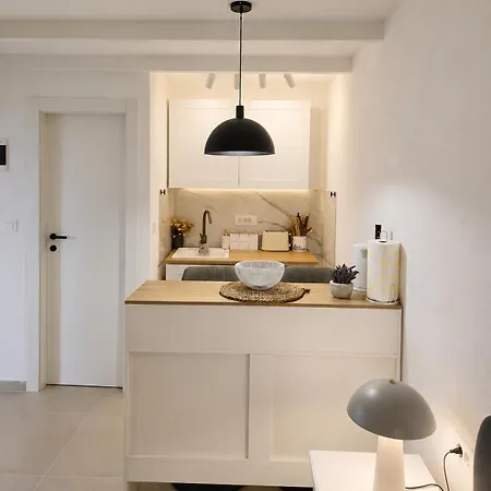 Panorama House With Private Garden & Jacuzzi Two Units Appartement